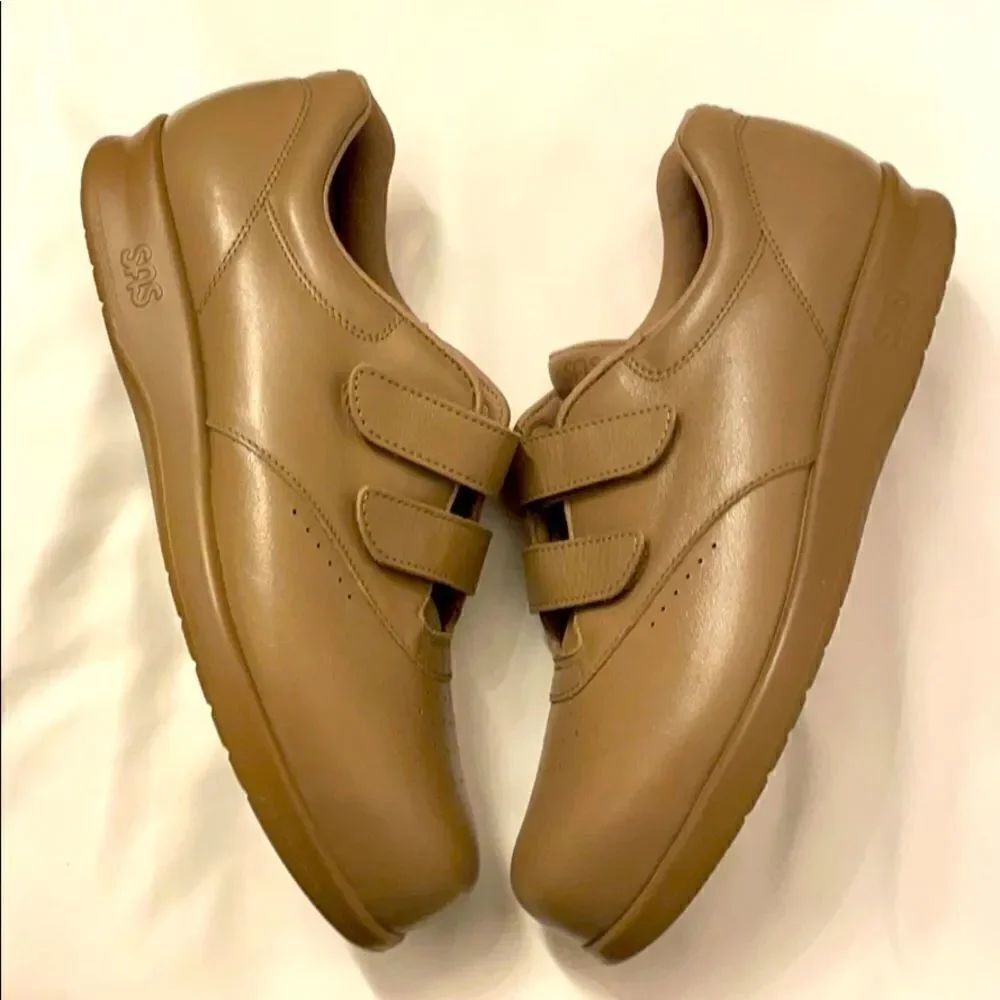 SAS SZ 8.5S COMFORT SHOES.  SIZE IS 8.5 SL… - Picture 2 of 7